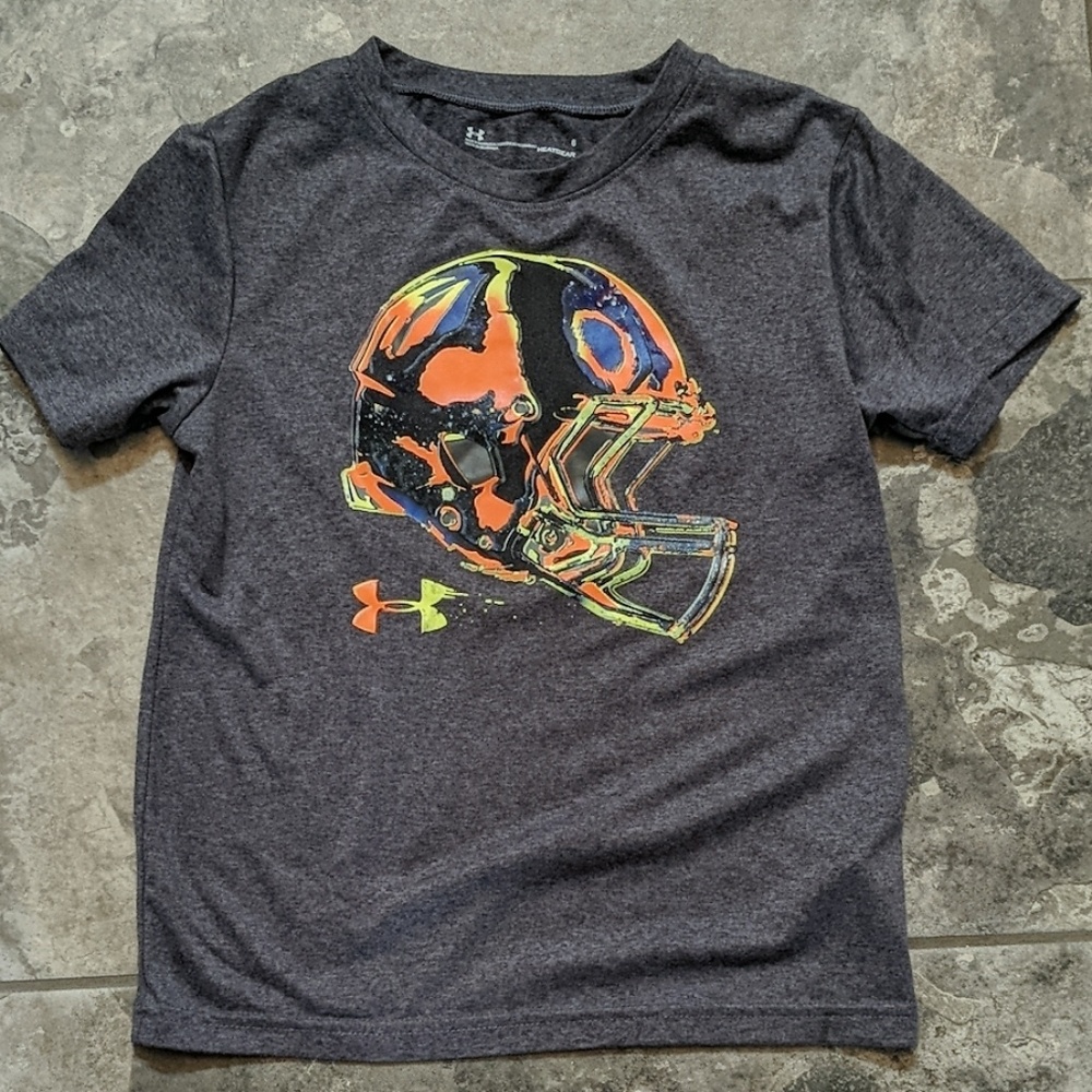 3-size 6 under armour t-shirts